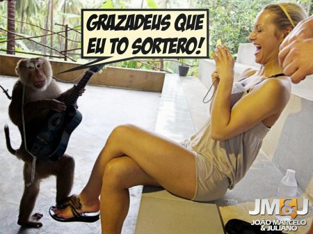 Девушка и обезьяна