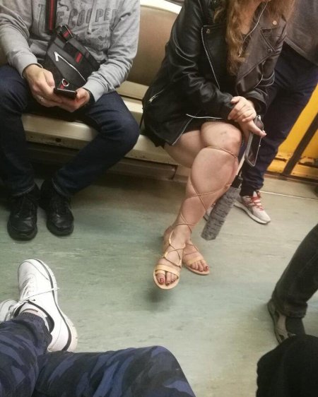 Фрики в Московском метро