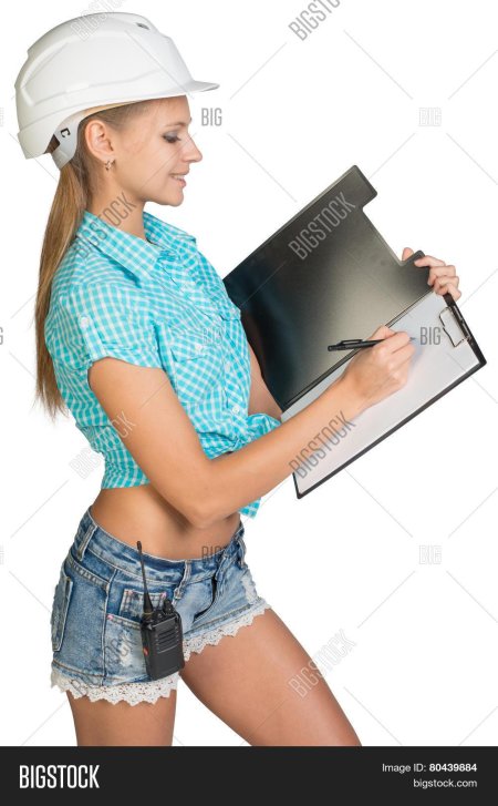 Девушка Строитель