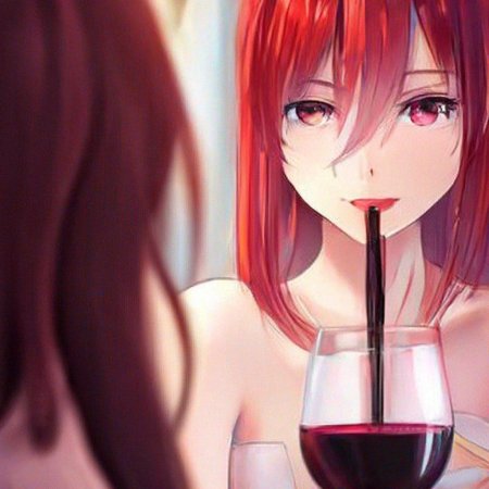 Девушка с бокалом вина