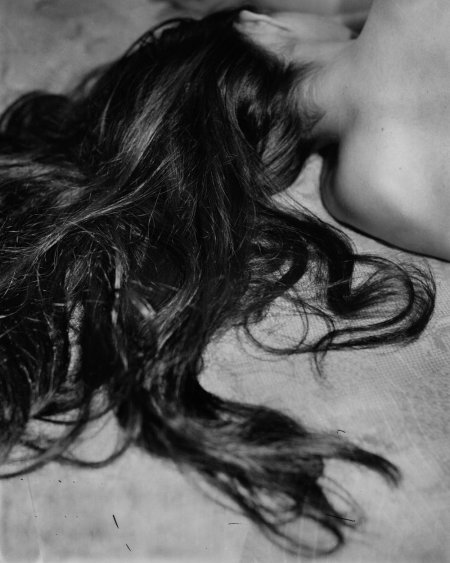 Девушка волосы чб