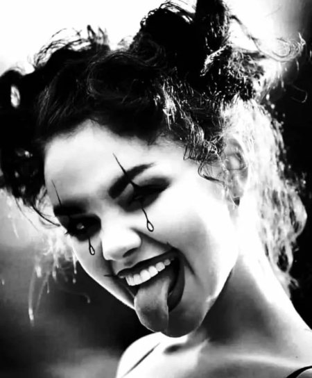 Девушка черно белое