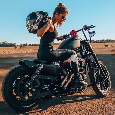 Harley-Davidson девушки