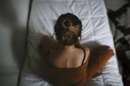 Женщина со спины