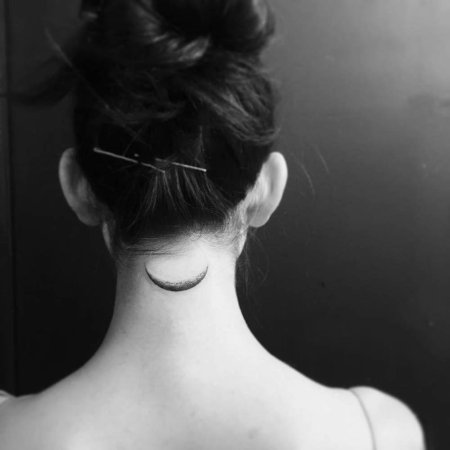 Тату на затылке для девушек