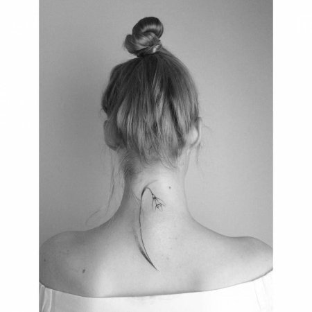 Тату на затылке
