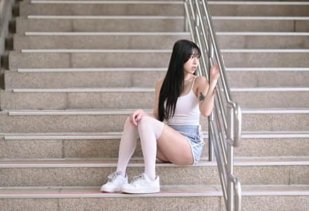 Девушка азиатская