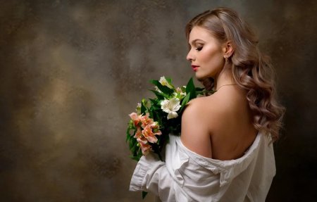 Женские портреты