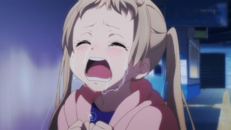 Декомори Санае плачет