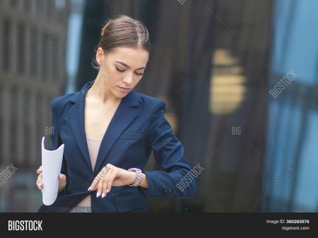 Красивая бизнес леди