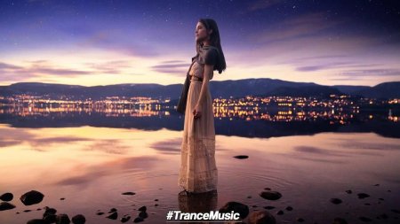 Девушка и небо