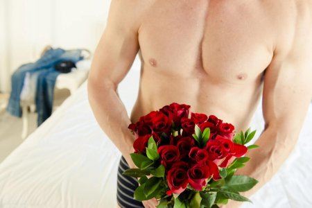 Мужик с цветами