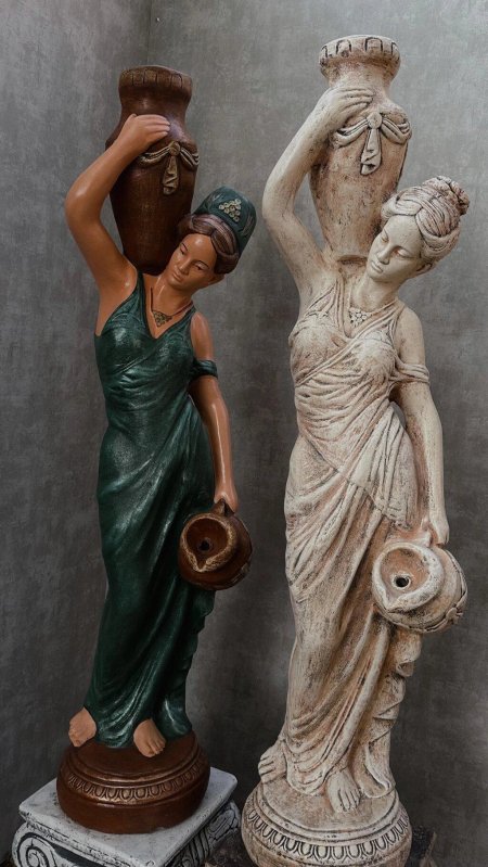 Скульптура \ девушка с кувшином\ пятигорск