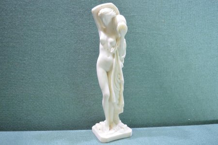 Статуэтка афродита слоновая кость