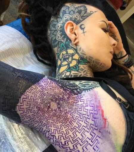 Татуировки для девушек 2023