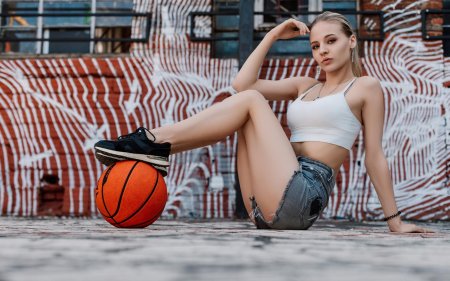 Рейчел демита баскетбол