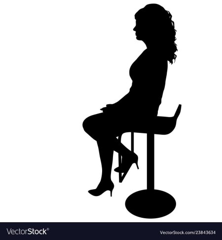 Силуэт сидящей девушки
