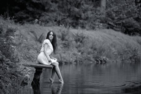 Красивые девушки на природе