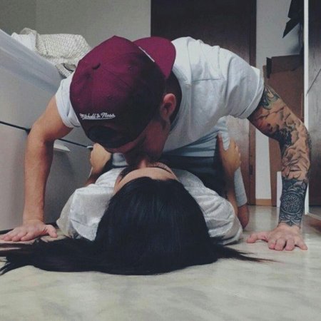 Хулиган и девушка