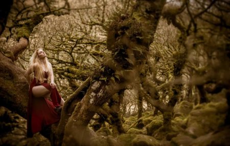 Лесная девушка