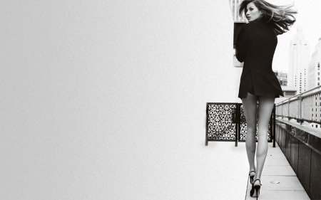 Жизель Бюндхен походка