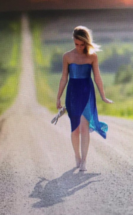 Платье на ветру