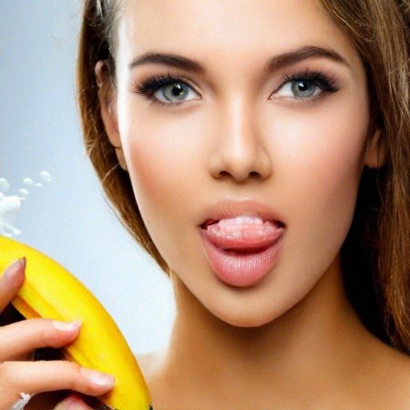 Красива девушка