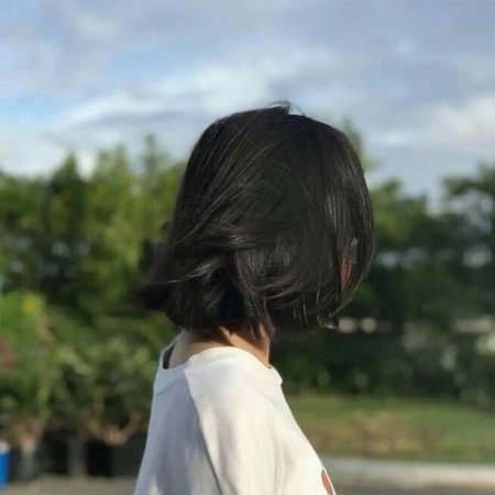 Девушка с каре сзади красивое фото