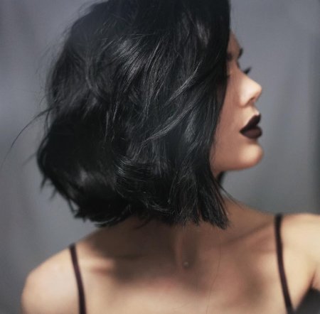 Каре Блант Боб 2020 брюнетка