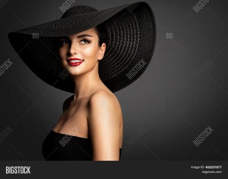 Женщина в шляпке