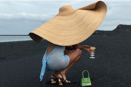 Шляпа Jacquemus