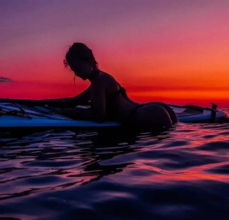 Девушка и море картинки красивые