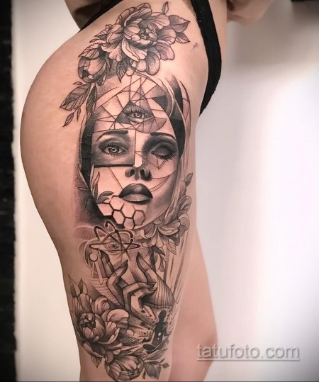 Тату на бедре