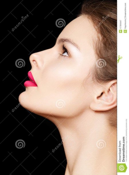 Красивый нос