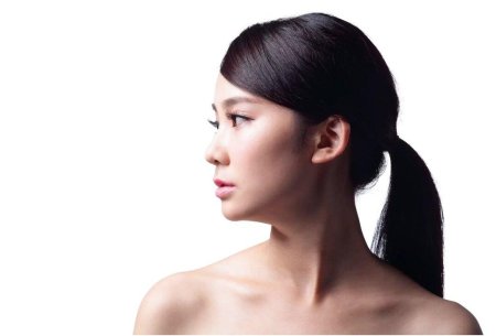 Красивый женский профиль