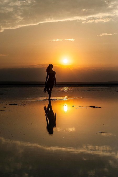 Девушка на закате