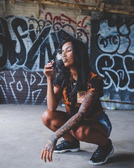 Девушка гангста