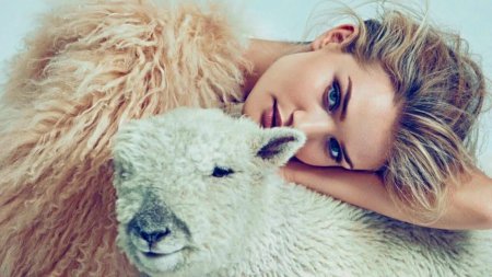 Рози Хантингтон-Уайтли Vogue