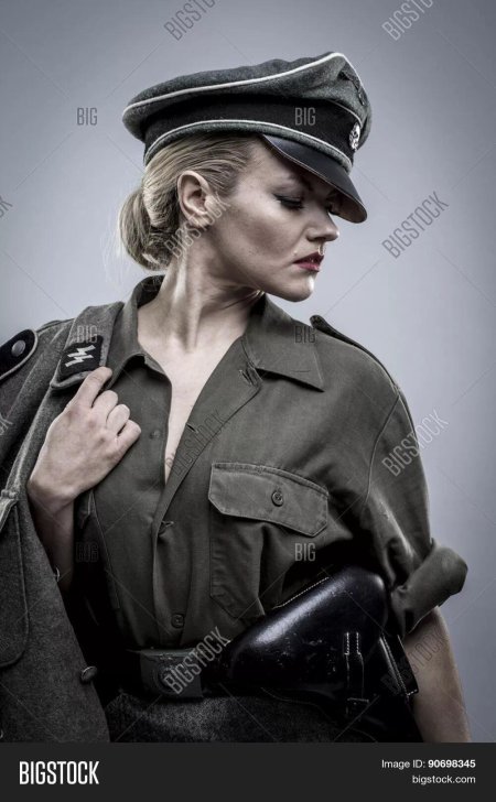 Женщины в немецкой реконструкции