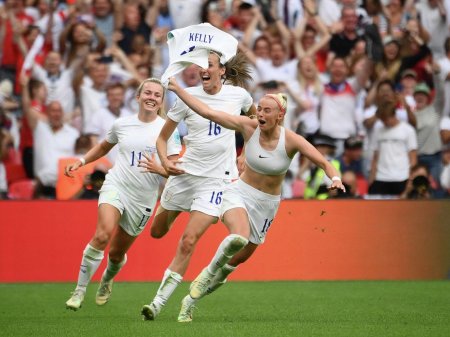 Футболистки сборной Англии