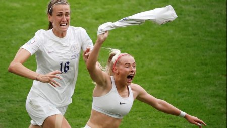 Келли футболистка сборной Англии