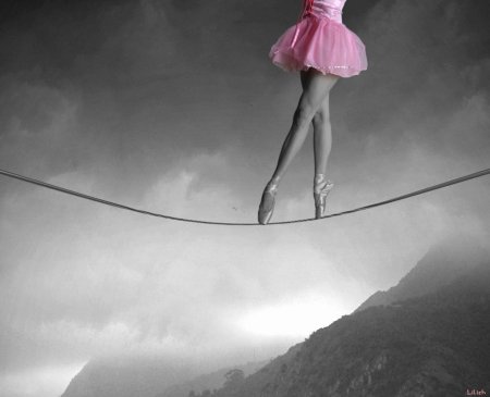 Девушка на канате