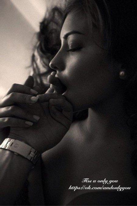 Послушная девушка