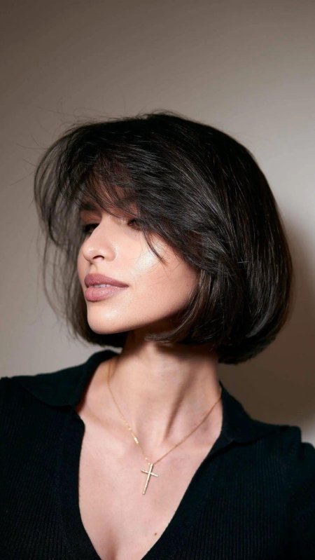 Стрижка объемное каре