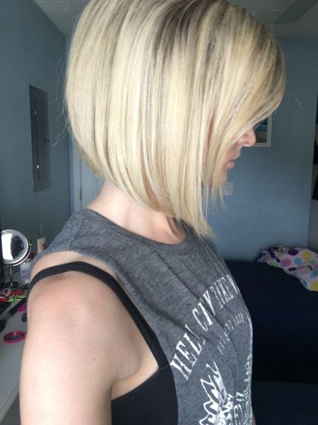 Медиум Боб стрижка