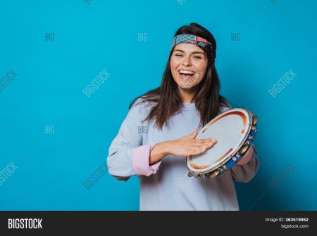 Музыкальные инструменты бубен