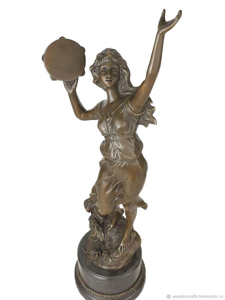 Бронзовая статуэтка