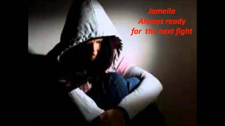 Авки для девушек в капюшоне