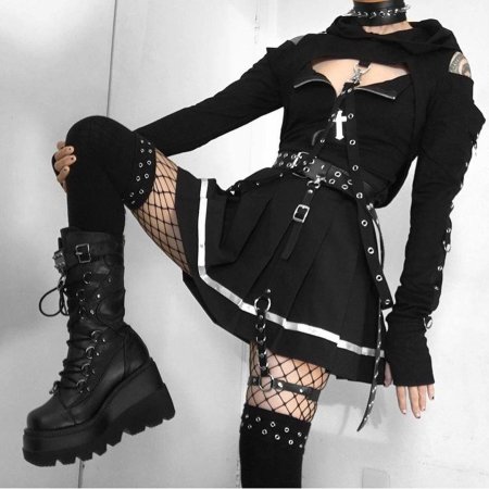 Готическая одежда