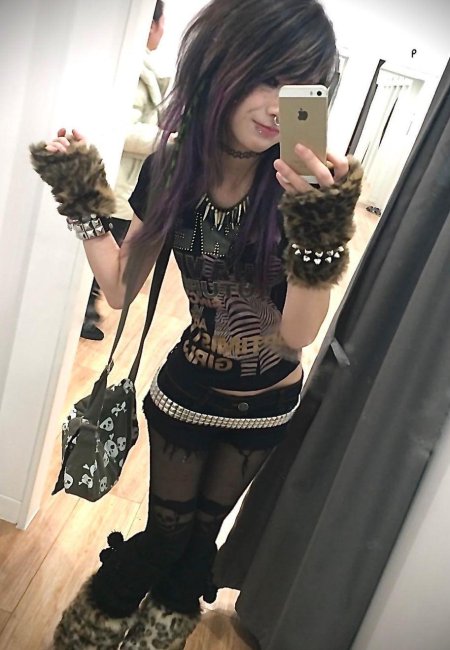 Стиль одежды эмо